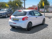 Peugeot 208 1.2i 60KW – 3DV