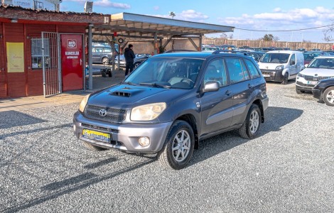 Toyota RAV4 2.0D-4D 85KW 4x4 – TAŽNÝ