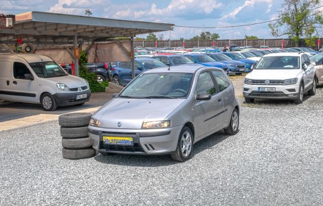 Fiat Punto 1.2i 8V KLIMA – 2x KOLA