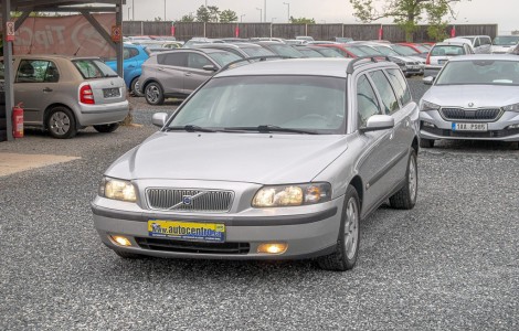 Volvo V70 2.4D 120KW mat – 4x4