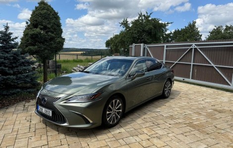 Lexus ES 300h PRESTIEGE TOP - 10/2018